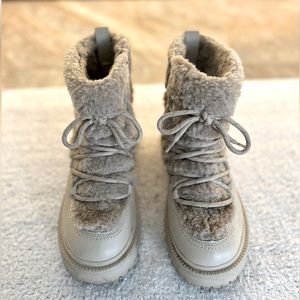 Chic Beige Winter Boots! Size 37, new!
